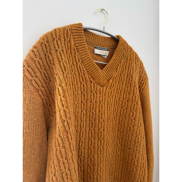 Yellow wool knit sweater - Picture 10 of 10